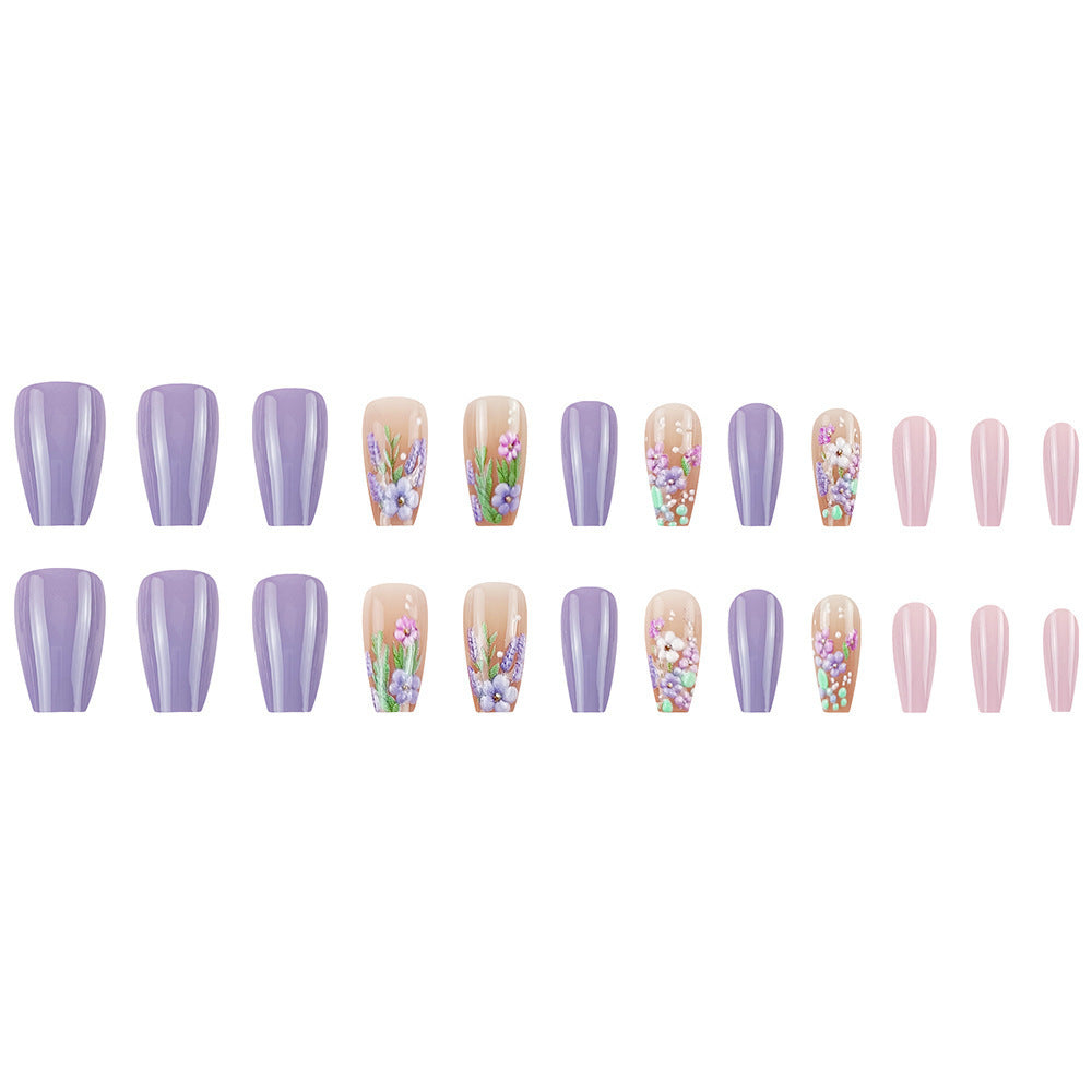 Wunderschöne, geprägte Blumen-Kunstnagelspitze