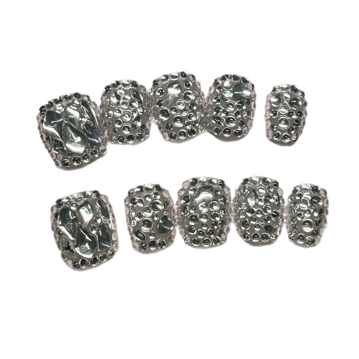 Handgefertigter, abnehmbarer Nagelspitzenaufsatz im Alltagsstil