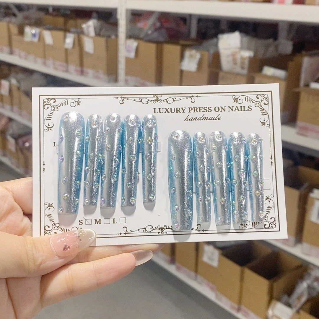 Damenmode, geschnitzte, handgefertigte Rüstung