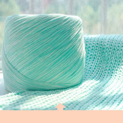 Handgestricktes Garn, DIY-Strickprojekt, handgefertigtes Garnknäuel, weich