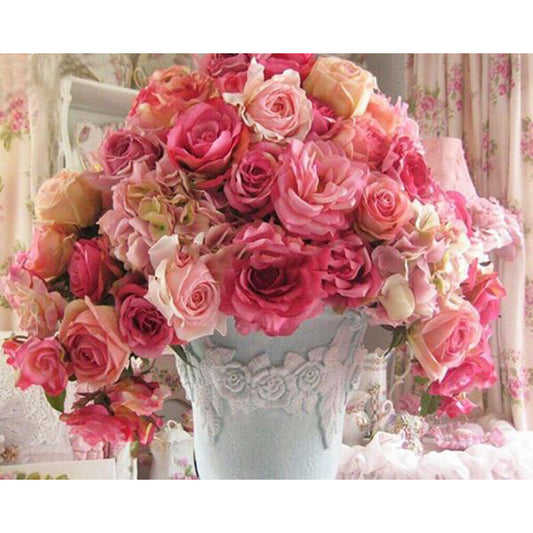 Vollständig rautenförmig gestickte Blumen im Kreuzstich