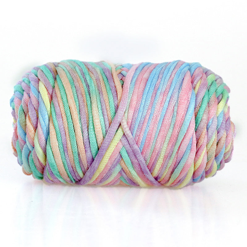 Handgewebte Hausschuhe aus dicker Wolle mit dickem Garnkern und Baumwollgarnknäuel