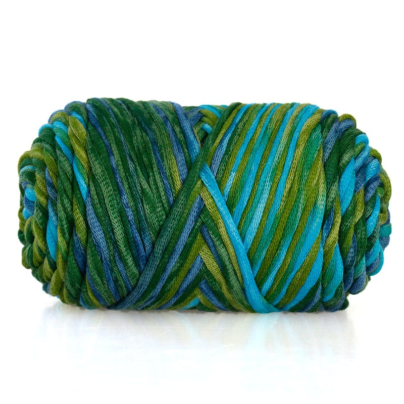 Handgewebte Hausschuhe aus dicker Wolle mit dickem Garnkern und Baumwollgarnknäuel