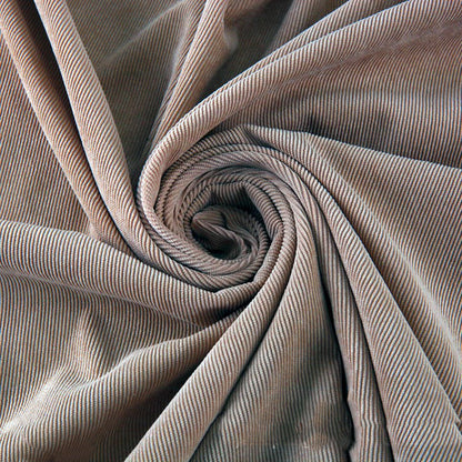 Modische Kleidung Hosenanzug mit Punkten aus Cord