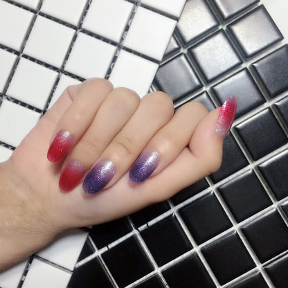 Nagelsticker mit Zwiebelpuder-Farbverlauf für Internetstars