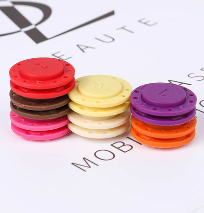 Handgenähte Knopfleiste mit Magnetverschluss 