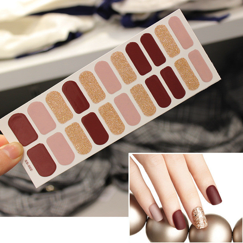 Wasserfester Nagelaufkleber mit farbigen Weihnachtsbuchstaben (komplett)