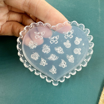 Silikon-Manikürform mit Blumenmotiv (nicht weißlich)