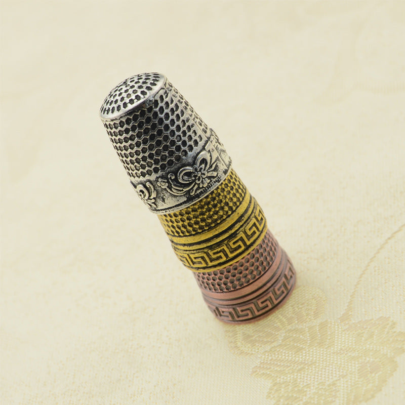 Dreifarbige Fingerhutkappe aus reinem Kupfer, Nähzubehör und Handarbeitsset-Zubehör