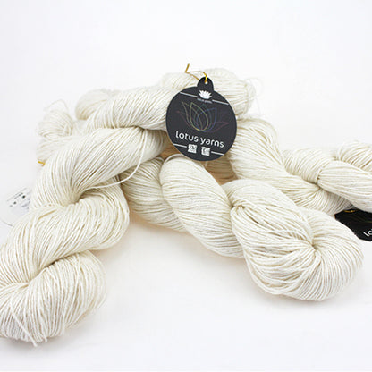 Frühling/Sommer Feine handgestrickte Seide-Baumwoll-Mischung in Primärfarben