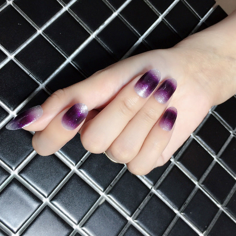 Nagelsticker mit Zwiebelpuder-Farbverlauf für Internetstars