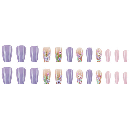 Wunderschöne, geprägte Blumen-Kunstnagelspitze