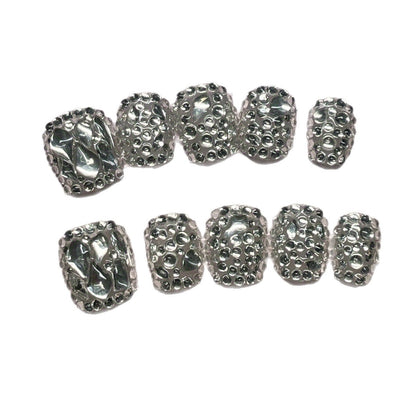 Handgefertigter, abnehmbarer Nagelspitzenaufsatz im Alltagsstil