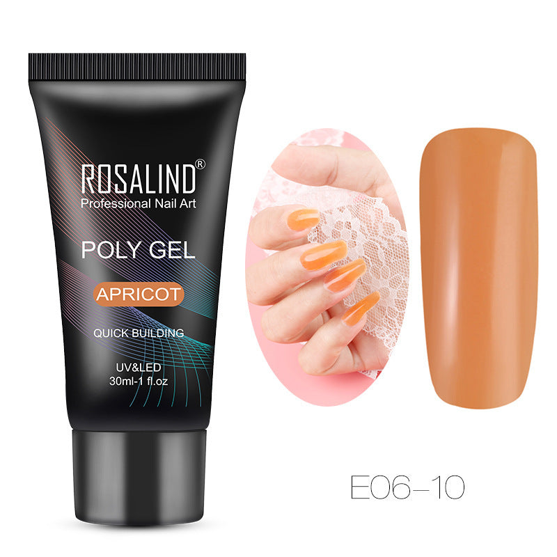 Kristallnagelmodell Nagelverlängerung