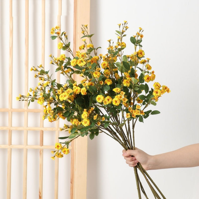 Künstliche Blumen im europäischen Stil, mehrköpfige kleine Rosenornamente