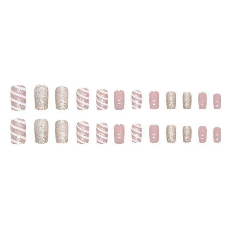 Champagnerfarbene Weihnachts-Twill-Maniküre, mittellang