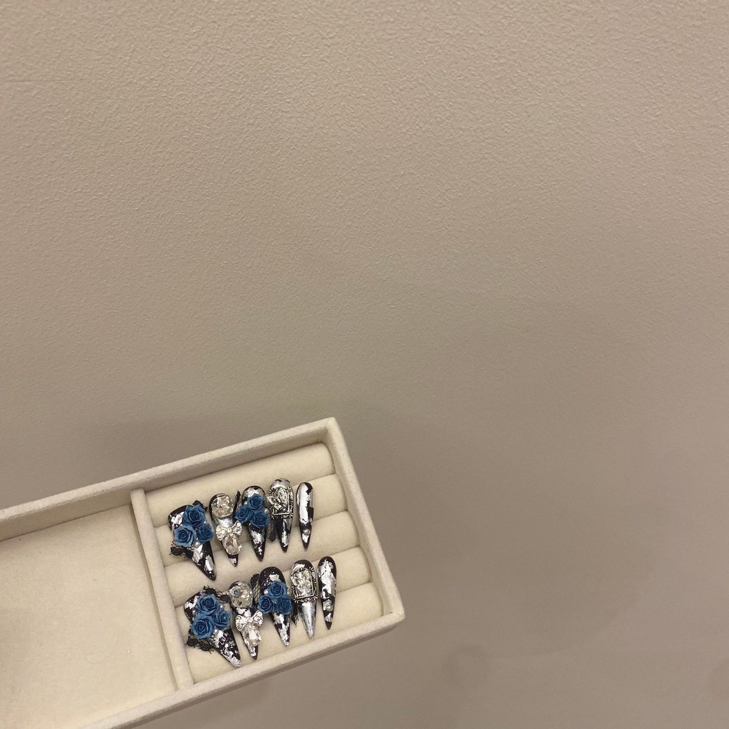 Heavy Industry Dark Series Camellia Lace European And American Style Handmade Wear Armor