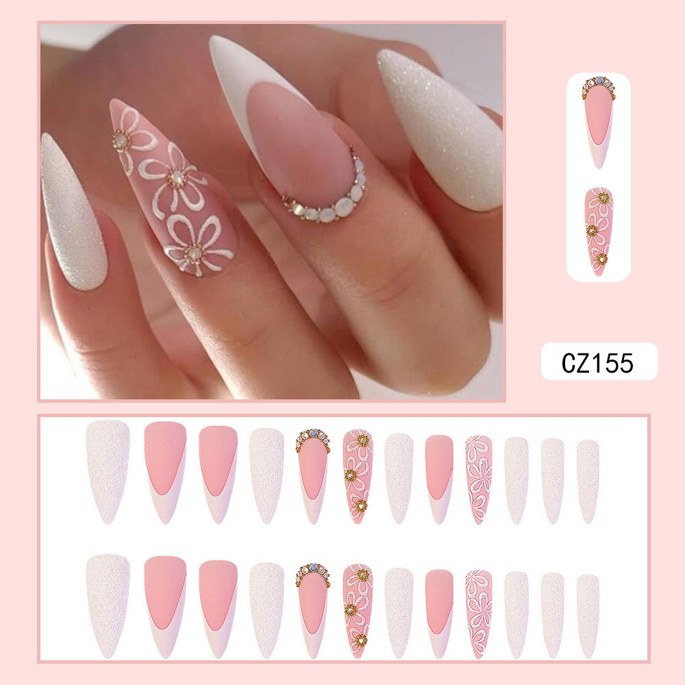Nageldesign in Tropfenform