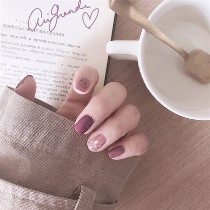 Modische, tragbare künstliche Fingernägel in Blau und Graffiti-Muster