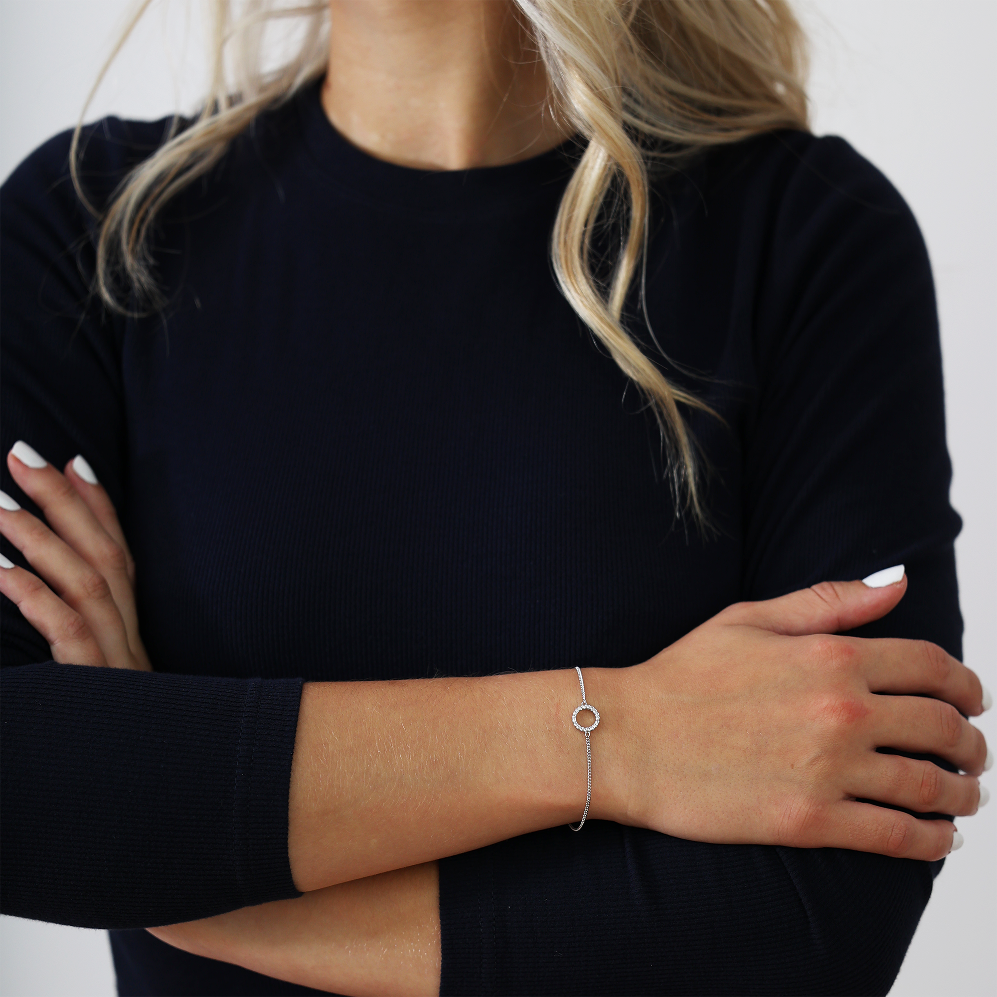 Sparkling Circle Bracelet - CHRISTINA