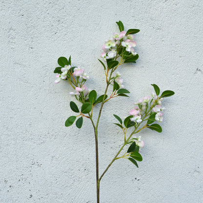 Hotel- und Heimdekoration mit künstlichen Blumen für Hochzeiten