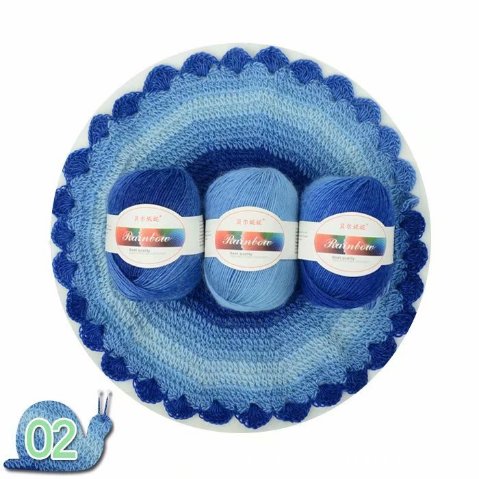 Regenbogenknäuel aus Garn