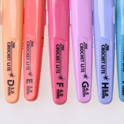 8-teiliges Set Häkelnadeln mit und ohne LED-Griff, Stricknadeln (2,5–6 mm), Nähset, mehrfarbig