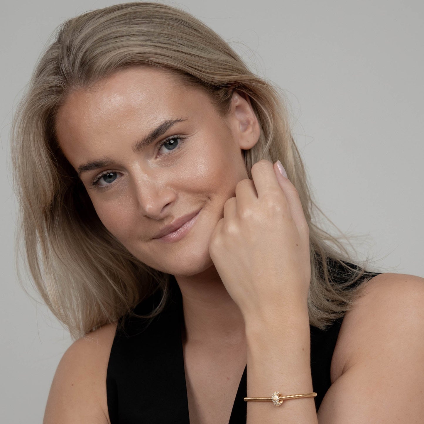 White Marguerite Stopper - Charm 4 mm with Bracelet - Polished Gold-Plated Sterling Silver