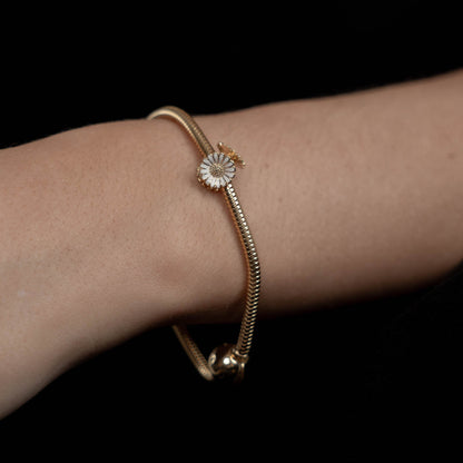 Marguerite Triangle - Charm 4 mm with Bracelet - Gold-Plated Sterling Silver