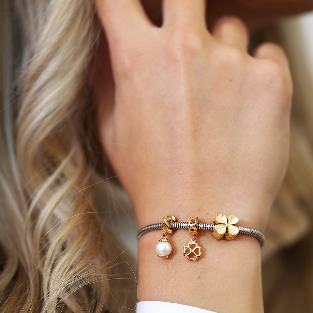 Moving Pearl Charms with sølvBracelet - CHRISTINA