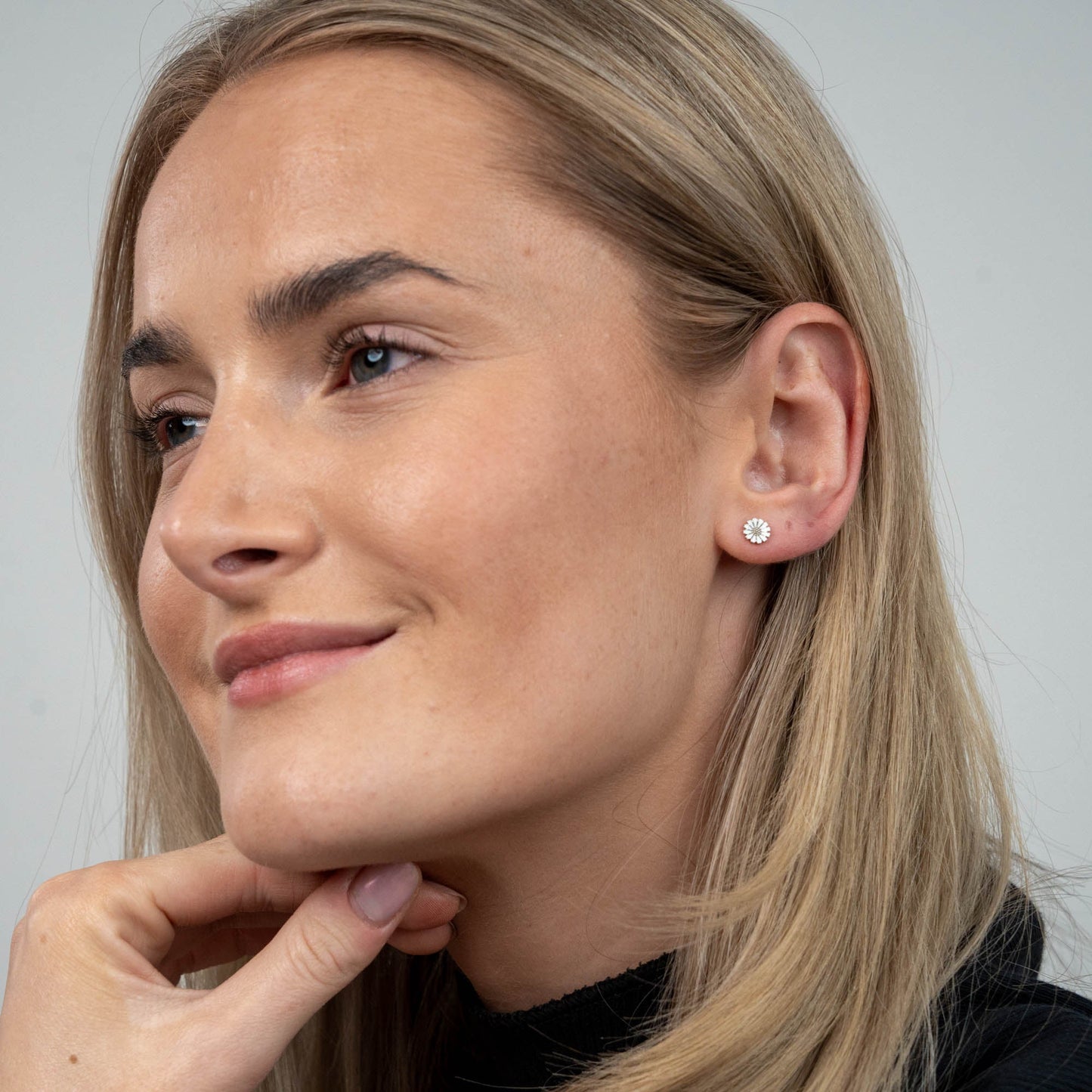 Marguerite Simple Earring Stud / Single Stud - Polished Sterling Silver