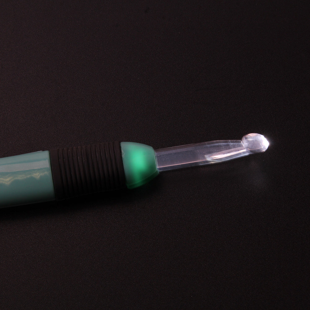 8-teiliges Set Häkelnadeln mit und ohne LED-Griff, Stricknadeln (2,5–6 mm), Nähset, mehrfarbig