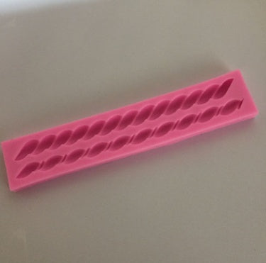 DIY Silikonform für süße Perlenketten 