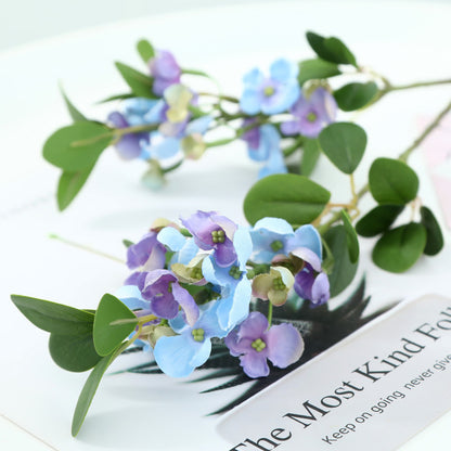 Hotel- und Heimdekoration mit künstlichen Blumen für Hochzeiten