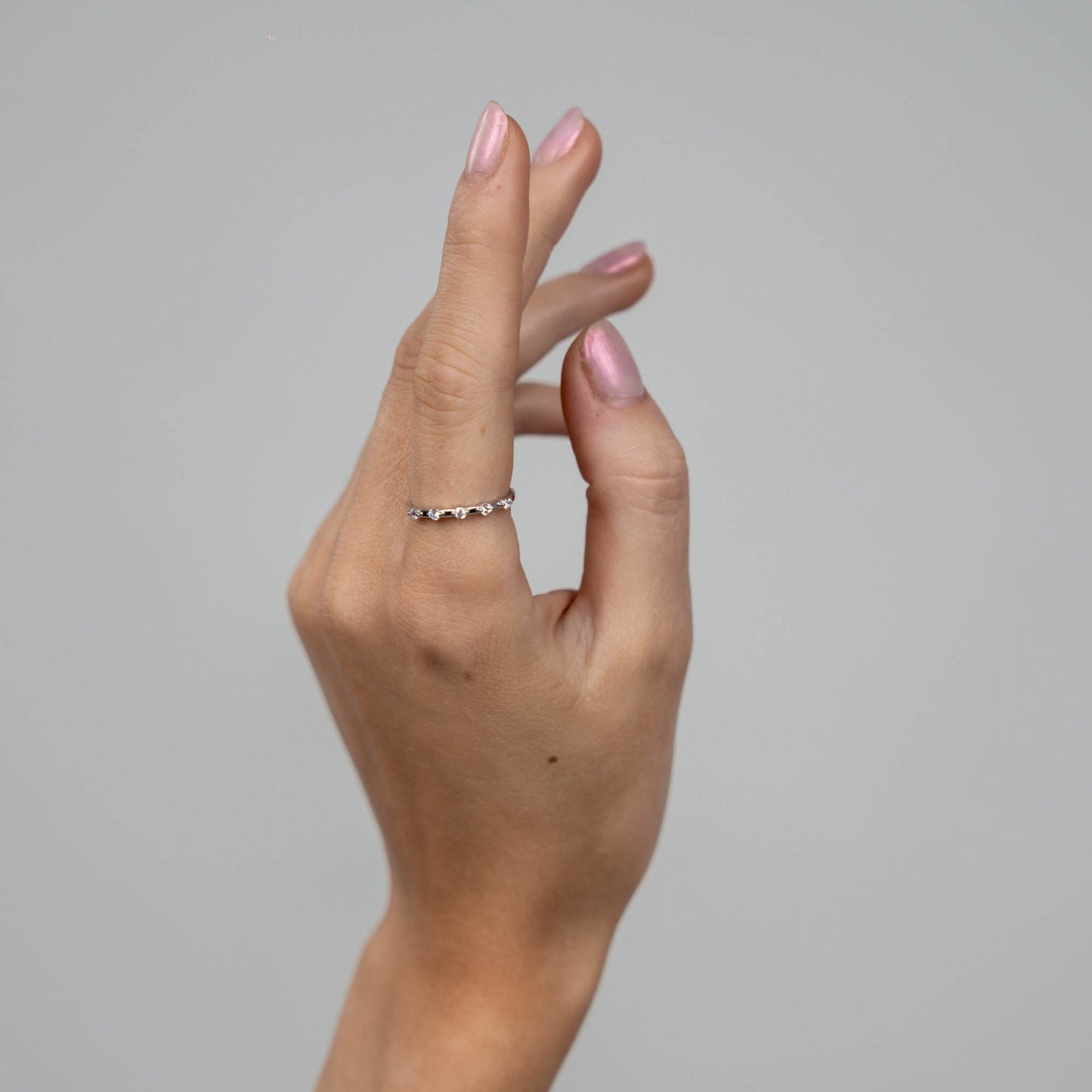 Simple Life Style Ring - Sterling Silver with 5 white Cubic Zirkonia