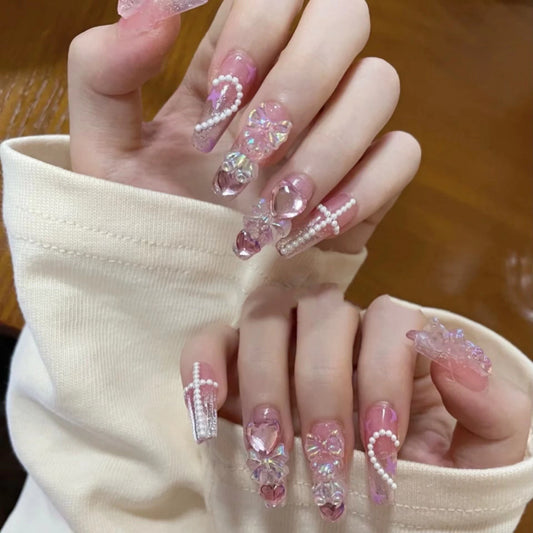 Handgefertigter Nagelflicken, fertig zum Subkultur-Bär-Süß-scharfen Mädchen-Look