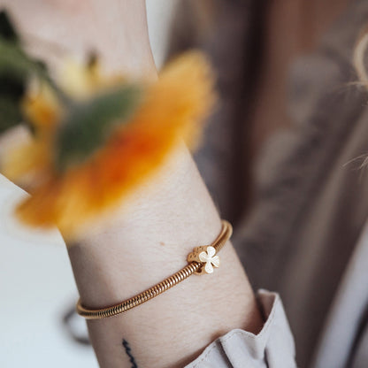 Four Leaf Clover - Charm 4 mm with Bracelet - Brushed Golded Sterling Silvert