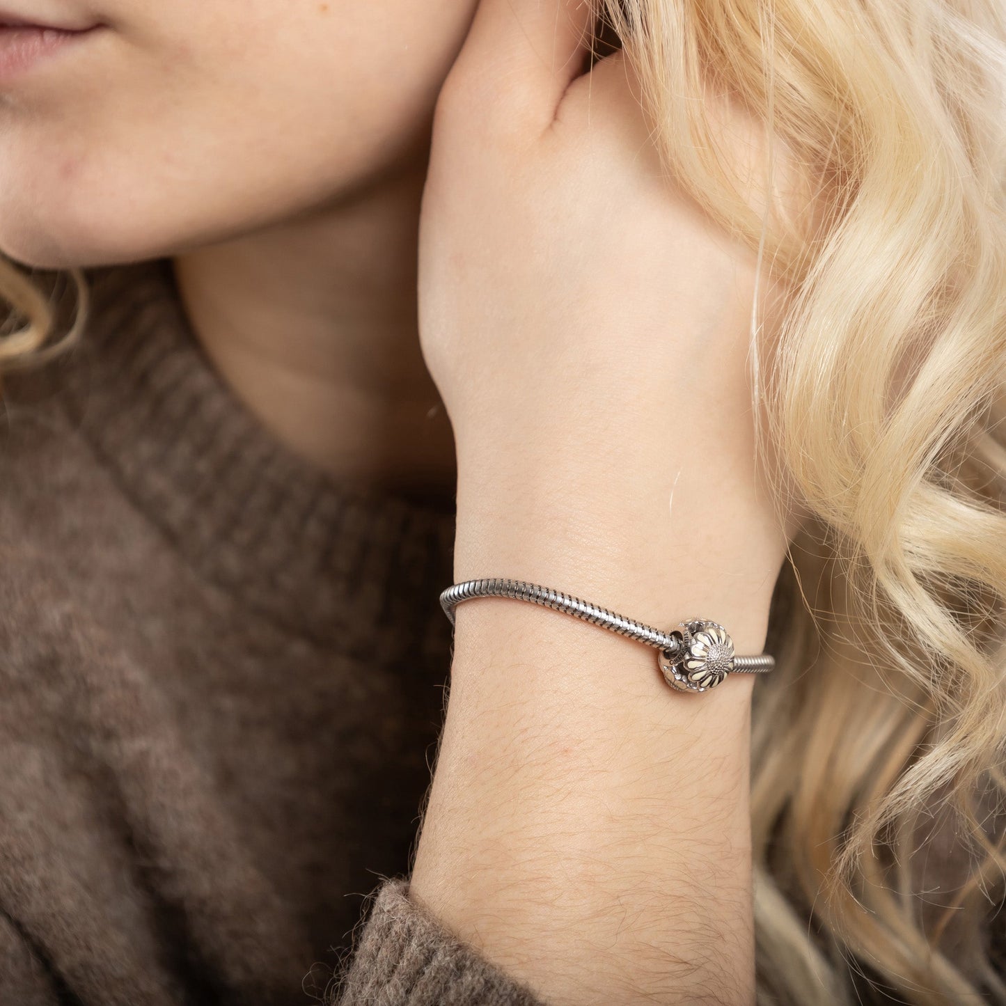 Marguerite - Charm 4 mm with Bracelet - Blankpoleret Sterling Sølv