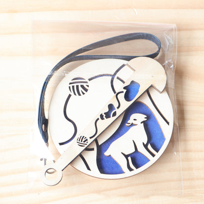 Tragbarer Garnhalter fürs Handgelenk, handgefertigt aus Holz