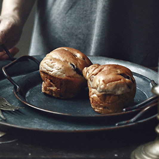 Kreatives Tablett aus Schmiedeeisen für Brot, Haushaltsdekoration im Retro-Stil