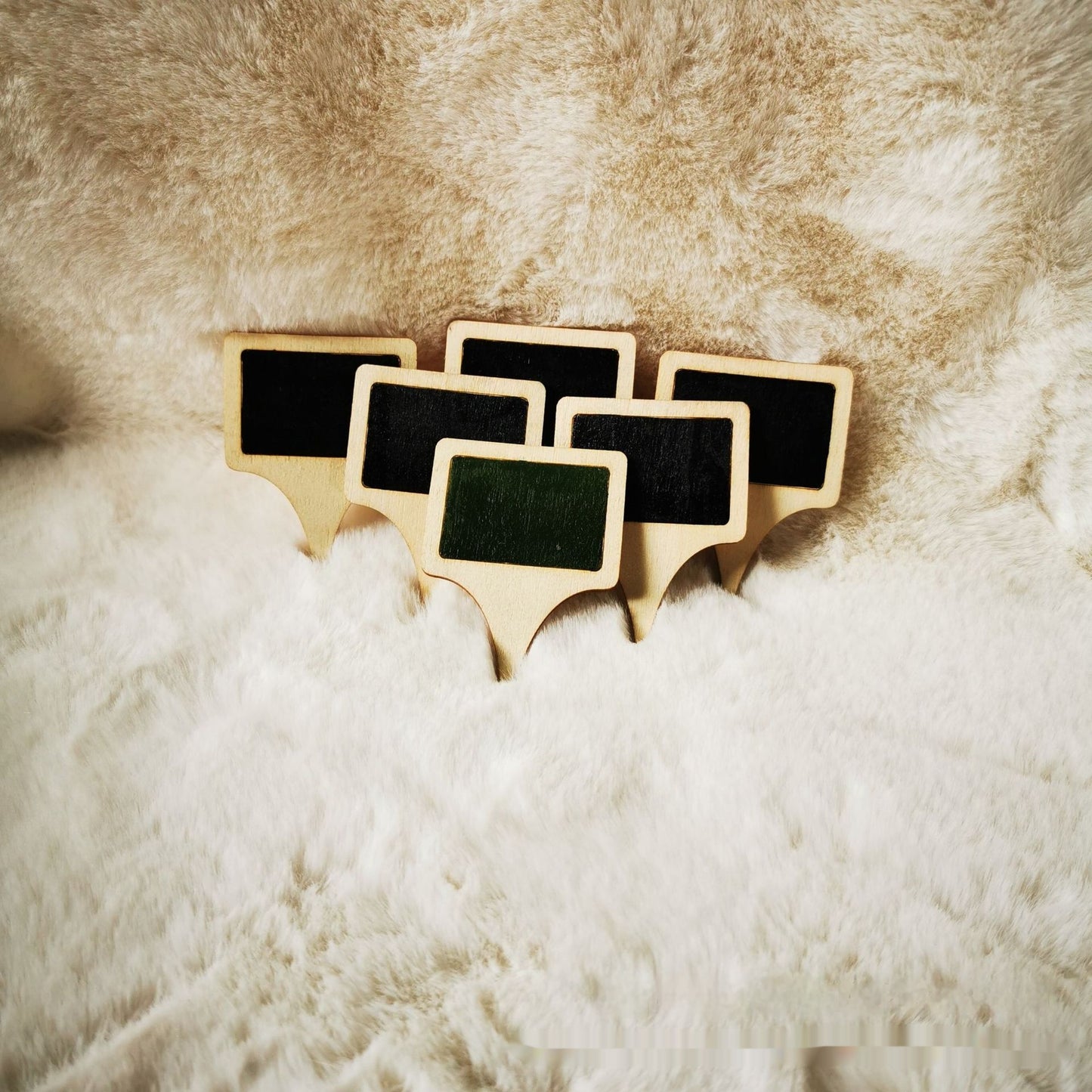 Kleines kleines Holzbrett-Kuchen-Etikett, Käse-Preisschild-Quadrat-Holzstück-Einsatz