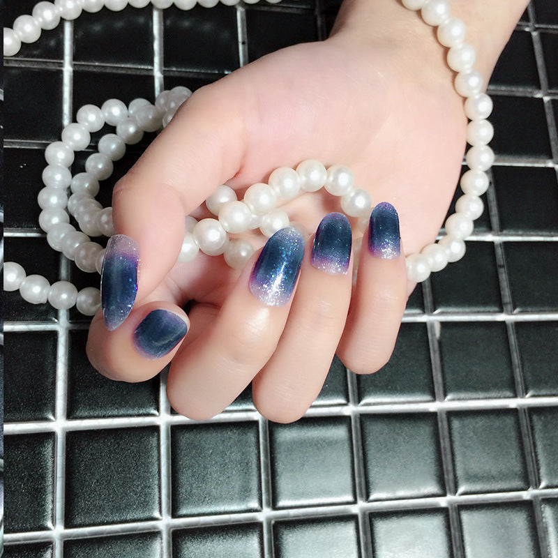 Nagelsticker mit Zwiebelpuder-Farbverlauf für Internetstars