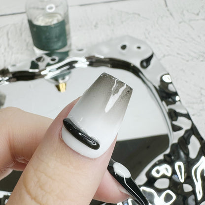 Women's Black And White Blooming T-shaped Manicure