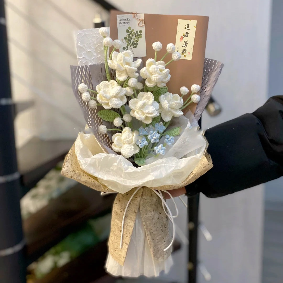 Handgewebter Garnstrauß für Fertigprodukte