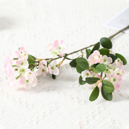 Hotel- und Heimdekoration mit künstlichen Blumen für Hochzeiten