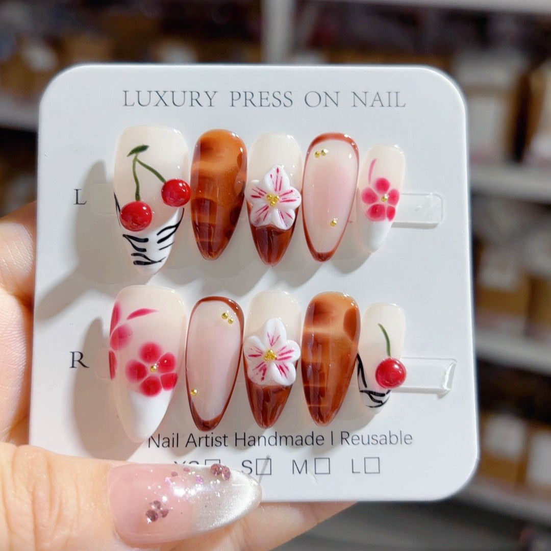 Bernstein-Mandel-Nageldesign, dreidimensional geschnitzt, Herbst- und Winter-Kirsche