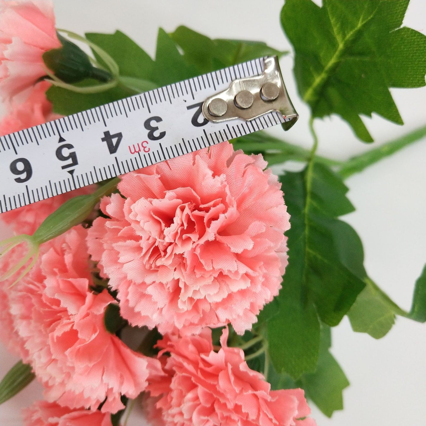 Heimdekoration: Künstliche Nelken mit kleinem Stiel