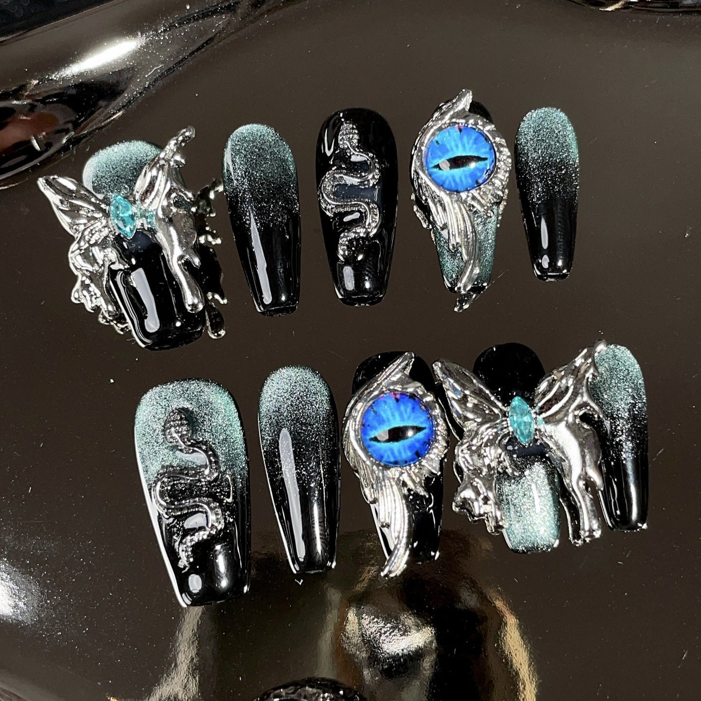 Metall-Schmetterlings-Kunstnägel, abnehmbar, handgefertigt, tragbar